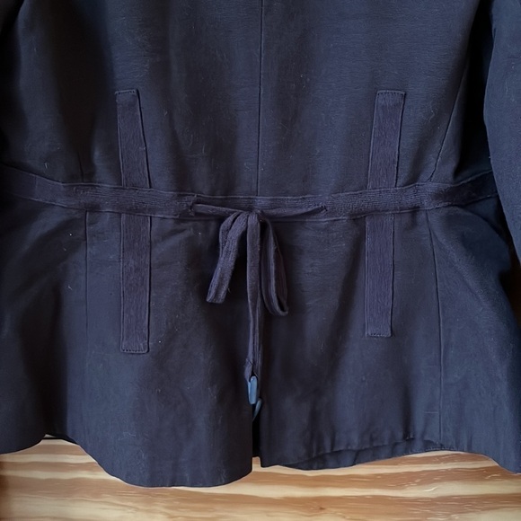 Cabi Blazer - Size 2. Style 525 - Picture 10 of 15